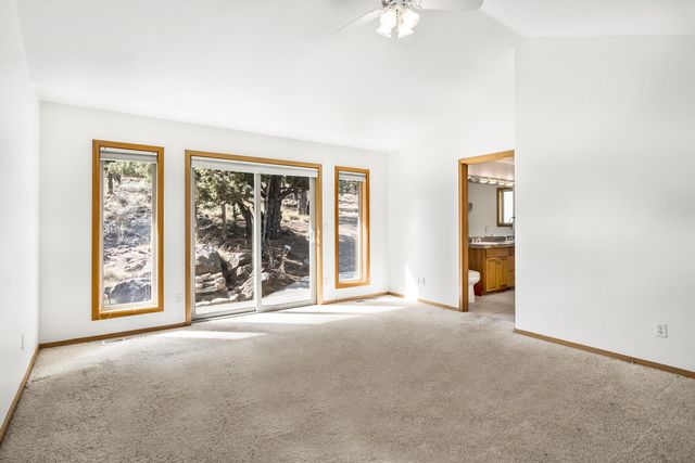 2863 NW Fairway Heights Drive, Bend, OR 97703