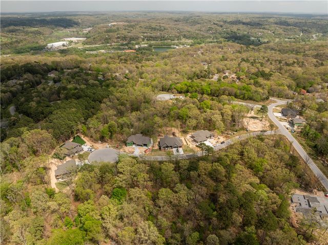 2 Glen Elgin Court, Bella Vista, AR 72715