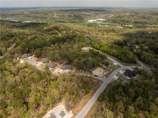 2 Glen Elgin Court, Bella Vista, AR 72715