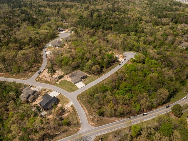2 Glen Elgin Court, Bella Vista, AR 72715