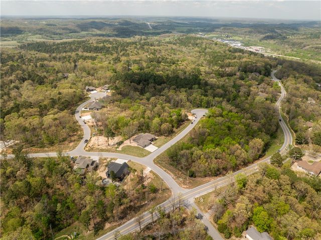 2 Glen Elgin Court, Bella Vista, AR 72715