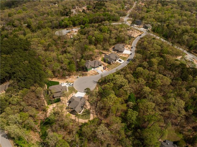 2 Glen Elgin Court, Bella Vista, AR 72715