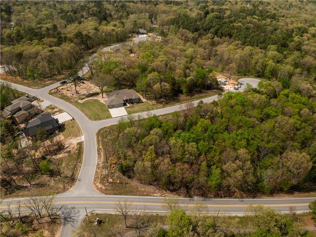2 Glen Elgin Court, Bella Vista, AR 72715