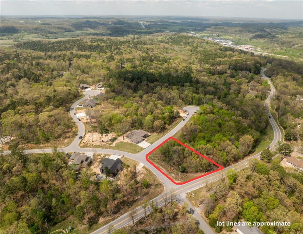 2 Glen Elgin Court, Bella Vista, AR 72715