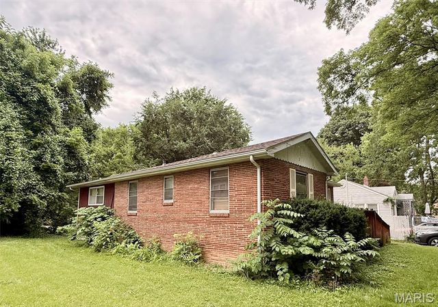 307 N 46th Street, Belleville, IL 62226