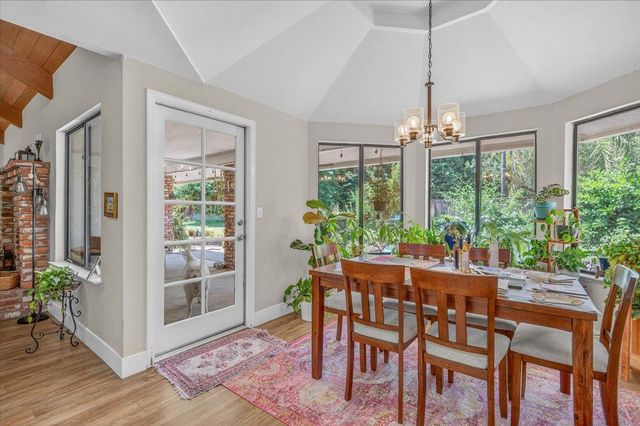 368 E Finch Court, Fresno, CA 93730