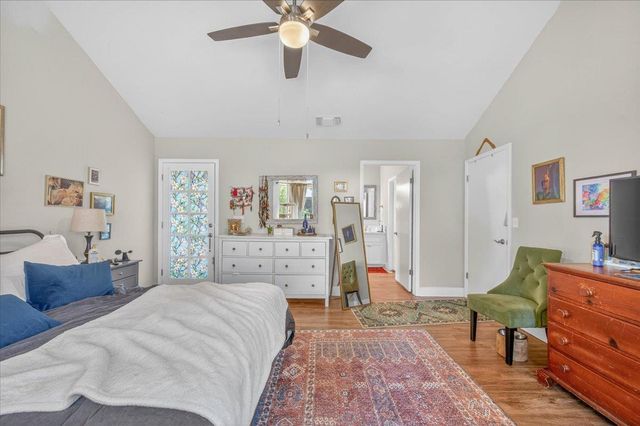 368 E Finch Court, Fresno, CA 93730