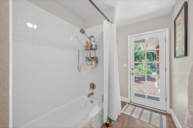 368 E Finch Court, Fresno, CA 93730