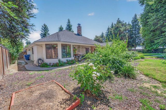 368 E Finch Court, Fresno, CA 93730