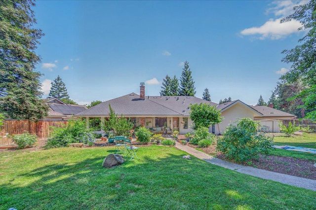 368 E Finch Court, Fresno, CA 93730