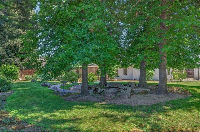 368 E Finch Court, Fresno, CA 93730