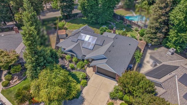368 E Finch Court, Fresno, CA 93730