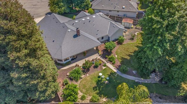 368 E Finch Court, Fresno, CA 93730