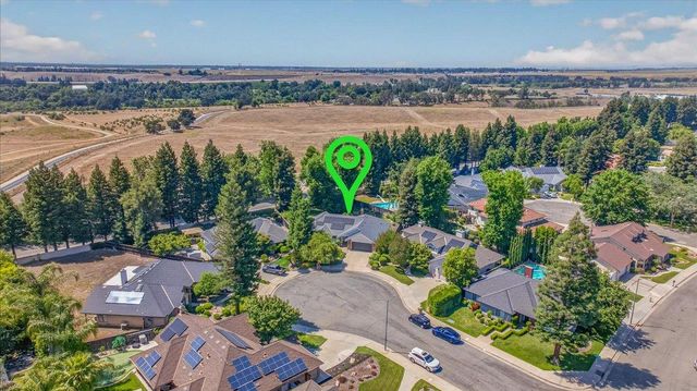 368 E Finch Court, Fresno, CA 93730
