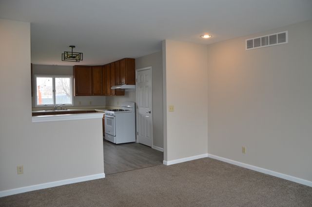 2547 N 4645th Road B, Somonauk, IL 60552