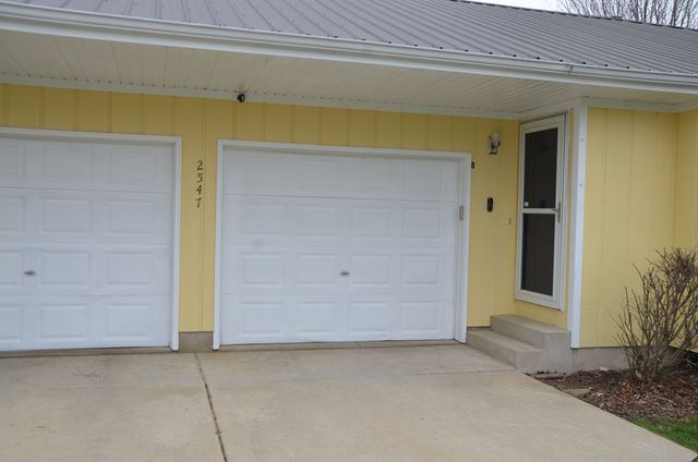 2547 N 4645th Road B, Somonauk, IL 60552