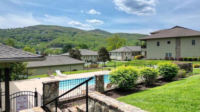 1729A Watercrest Way, Young Harris, GA 30546