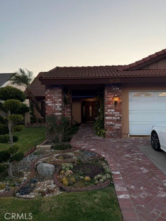 8031 Joan Cir, La Palma, CA 90623