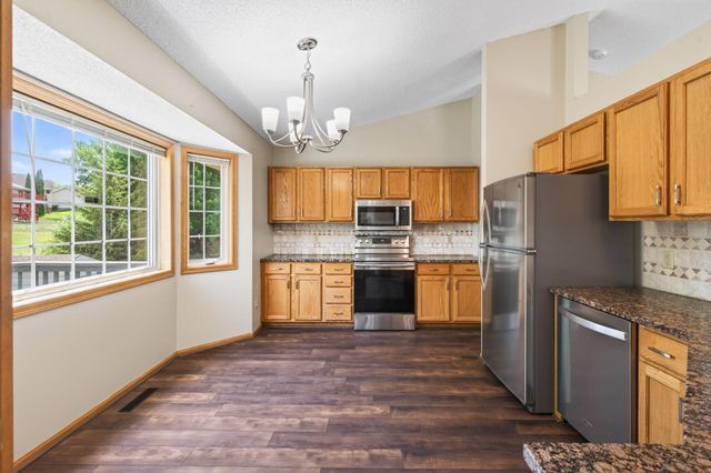14435 Alabama Avenue S, Savage, MN 55378