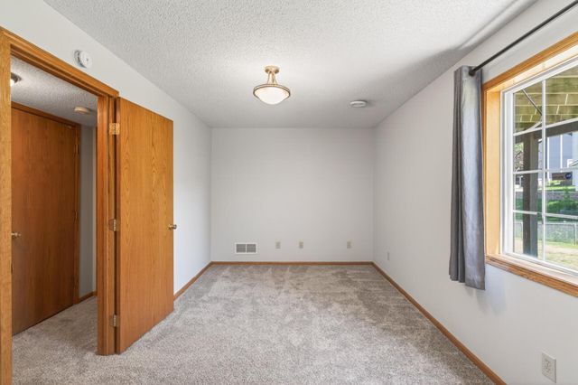 14435 Alabama Avenue S, Savage, MN 55378