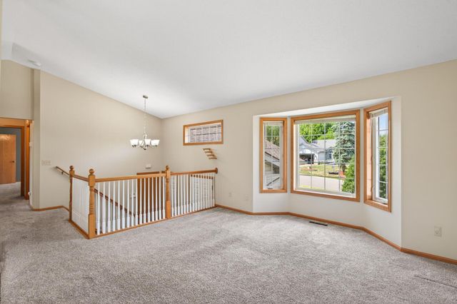 14435 Alabama Avenue S, Savage, MN 55378