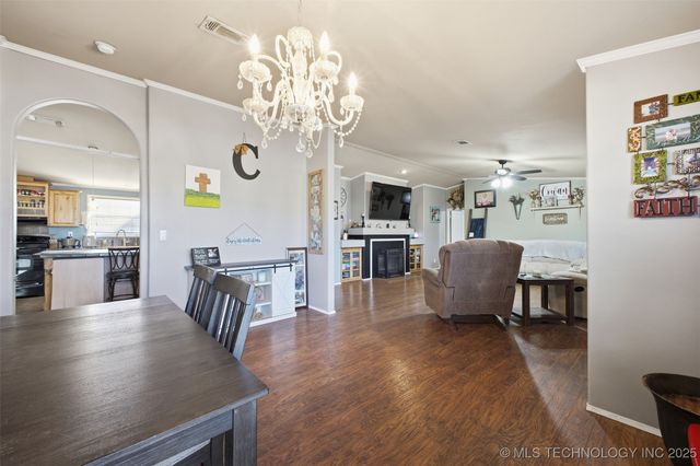 1291 Barnes Street, Sulphur, OK 73086