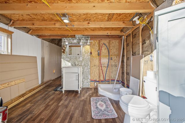 1291 Barnes Street, Sulphur, OK 73086