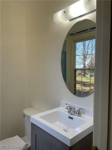 3050 State Road, Cuyahoga Falls, OH 44223