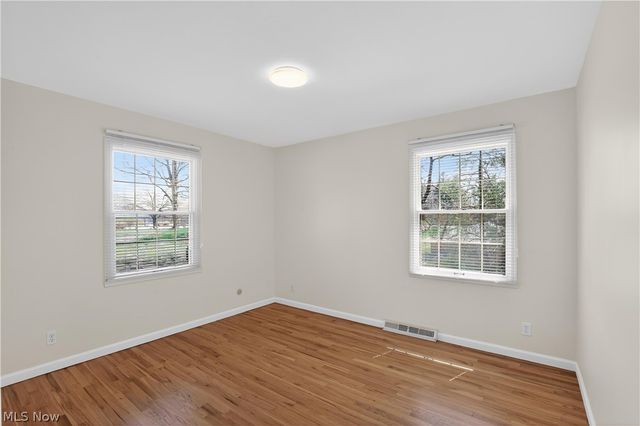 3050 State Road, Cuyahoga Falls, OH 44223