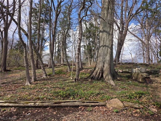 3050 State Road, Cuyahoga Falls, OH 44223