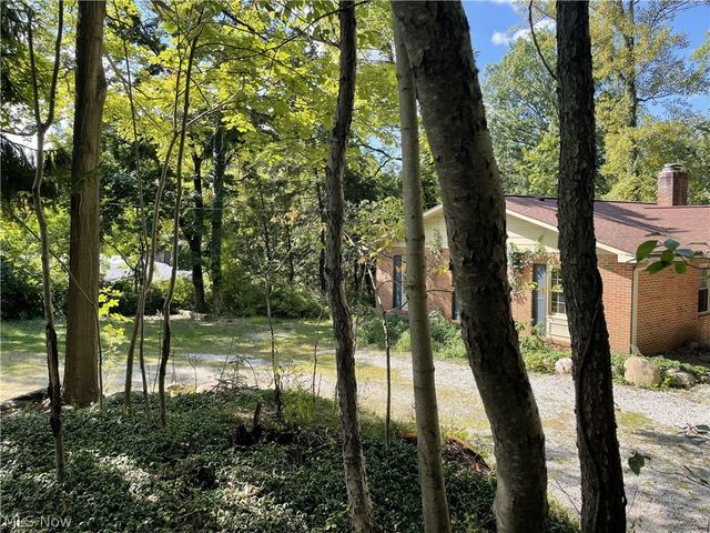 3050 State Road, Cuyahoga Falls, OH 44223