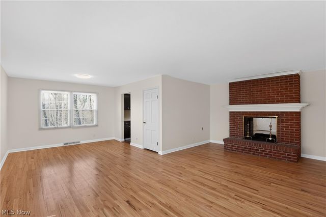 3050 State Road, Cuyahoga Falls, OH 44223