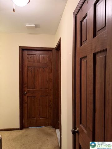 20 Grove Street, Easton, PA 18045