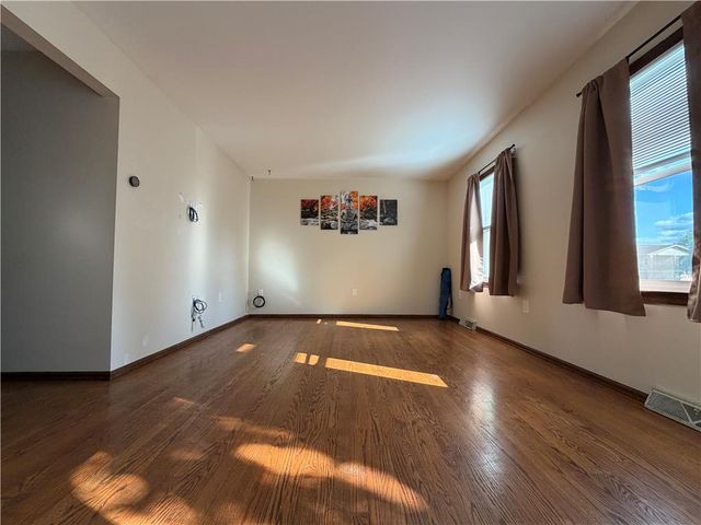 20 Grove Street, Easton, PA 18045