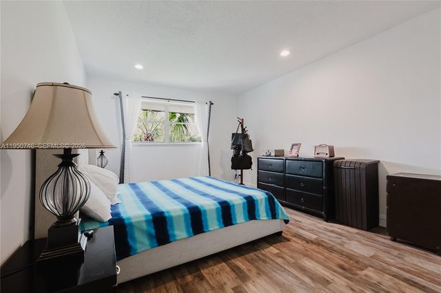 3200 Holiday Springs Blvd 3-306, Margate, FL 33063