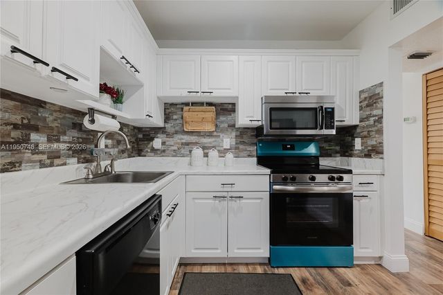 3200 Holiday Springs Blvd 3-306, Margate, FL 33063