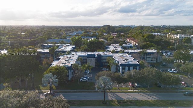 3200 Holiday Springs Blvd 3-306, Margate, FL 33063