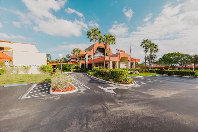 3200 Holiday Springs Blvd 3-306, Margate, FL 33063