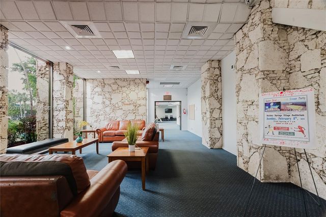 3200 Holiday Springs Blvd 3-306, Margate, FL 33063