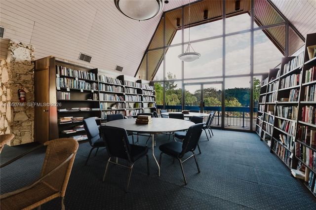 3200 Holiday Springs Blvd 3-306, Margate, FL 33063