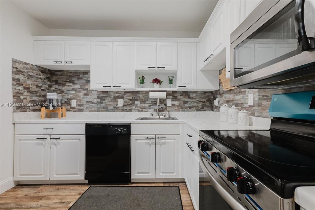 3200 Holiday Springs Blvd 3-306, Margate, FL 33063