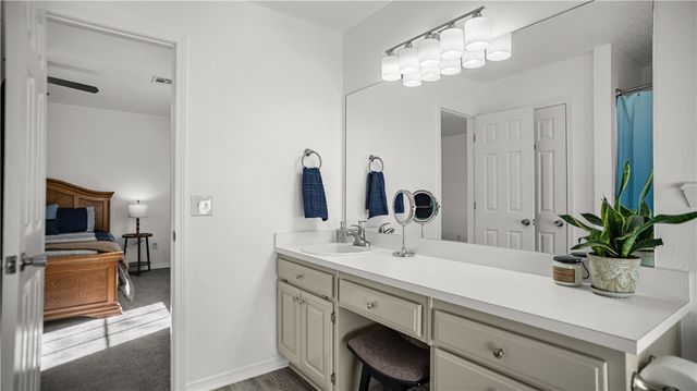 2706 W Easy Street, Rogers, AR 72756