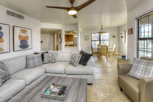 6651 N Campbell Ave Apt 161, Tucson, AZ 85718
