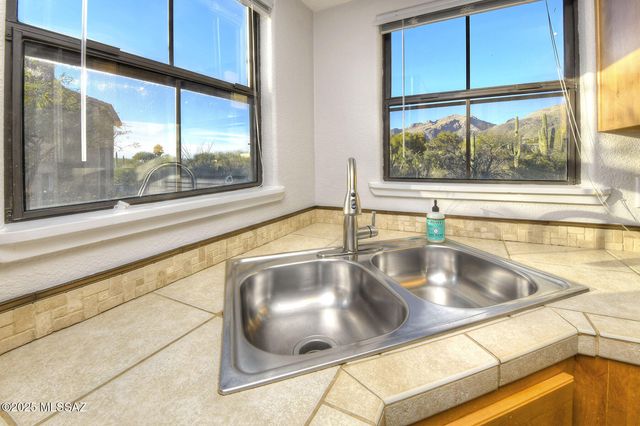 6651 N Campbell Ave Apt 161, Tucson, AZ 85718