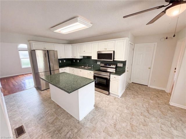 6404 Starlette Lane, Trinity, NC 27370