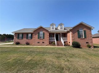 6404 Starlette Lane, Trinity, NC 27370