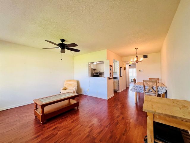 8 Northampton A, West Palm Beach, FL 33417