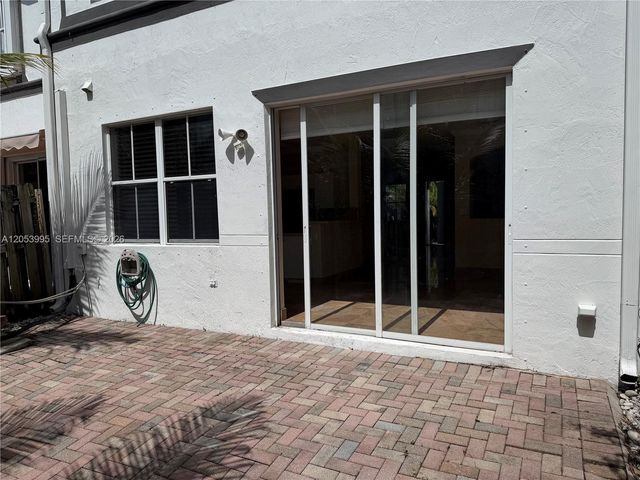 7651 NW 114th Path, Doral, FL 33178