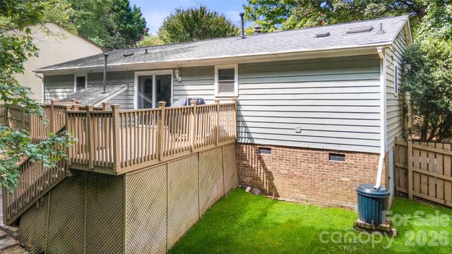 11218 Mallard Crossing Drive, Charlotte, NC 28262