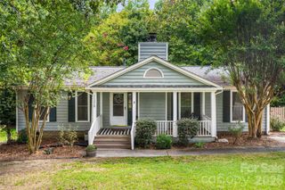 11218 Mallard Crossing Drive, Charlotte, NC 28262